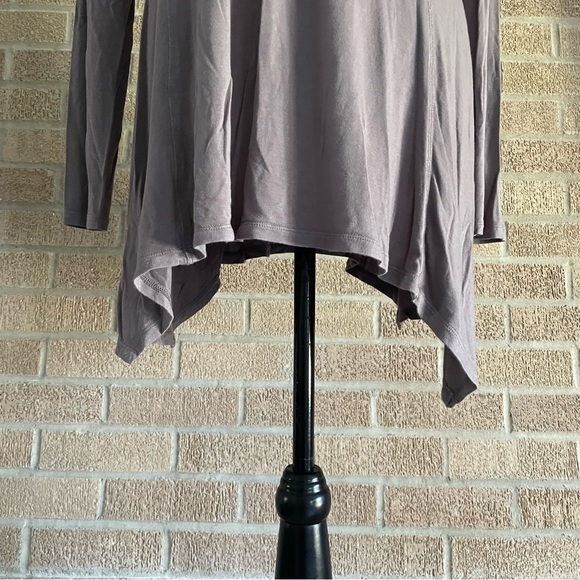 LOGO by Lori Goldstein Long Sleeve Flowy Tunic Size Medium - Picture 4 of 9